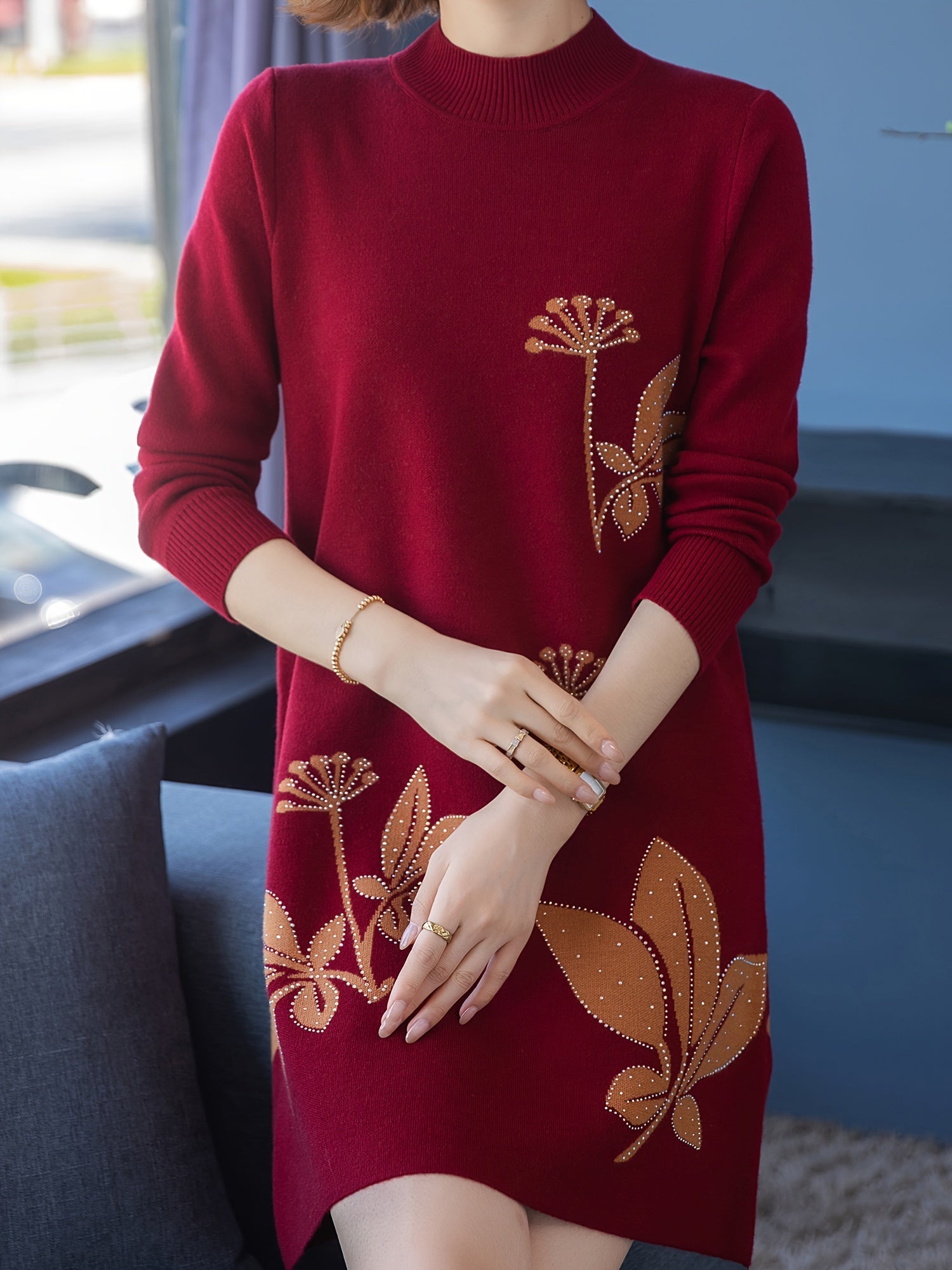 Lourdes - Elegant floral sweater dress with round neck