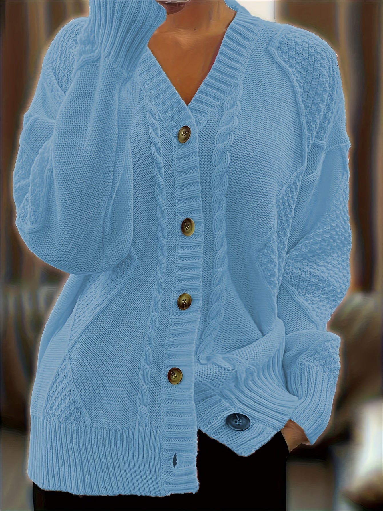 Liana - Elegant Buttoned Cardigan