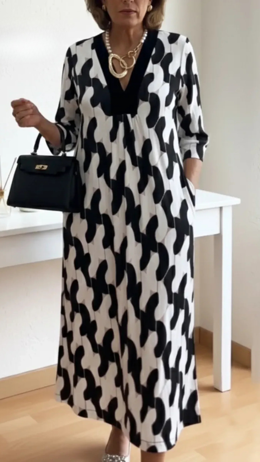 Thessavine - Elegant Maxi Dress