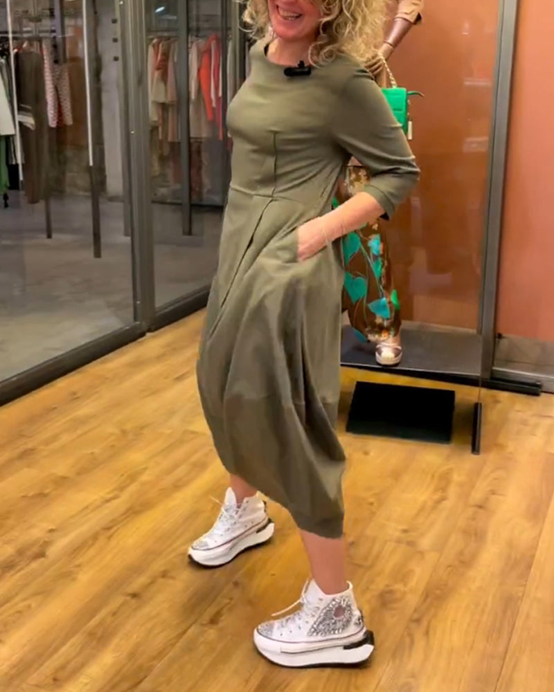 Beatrice - Slimming dress with round neckline