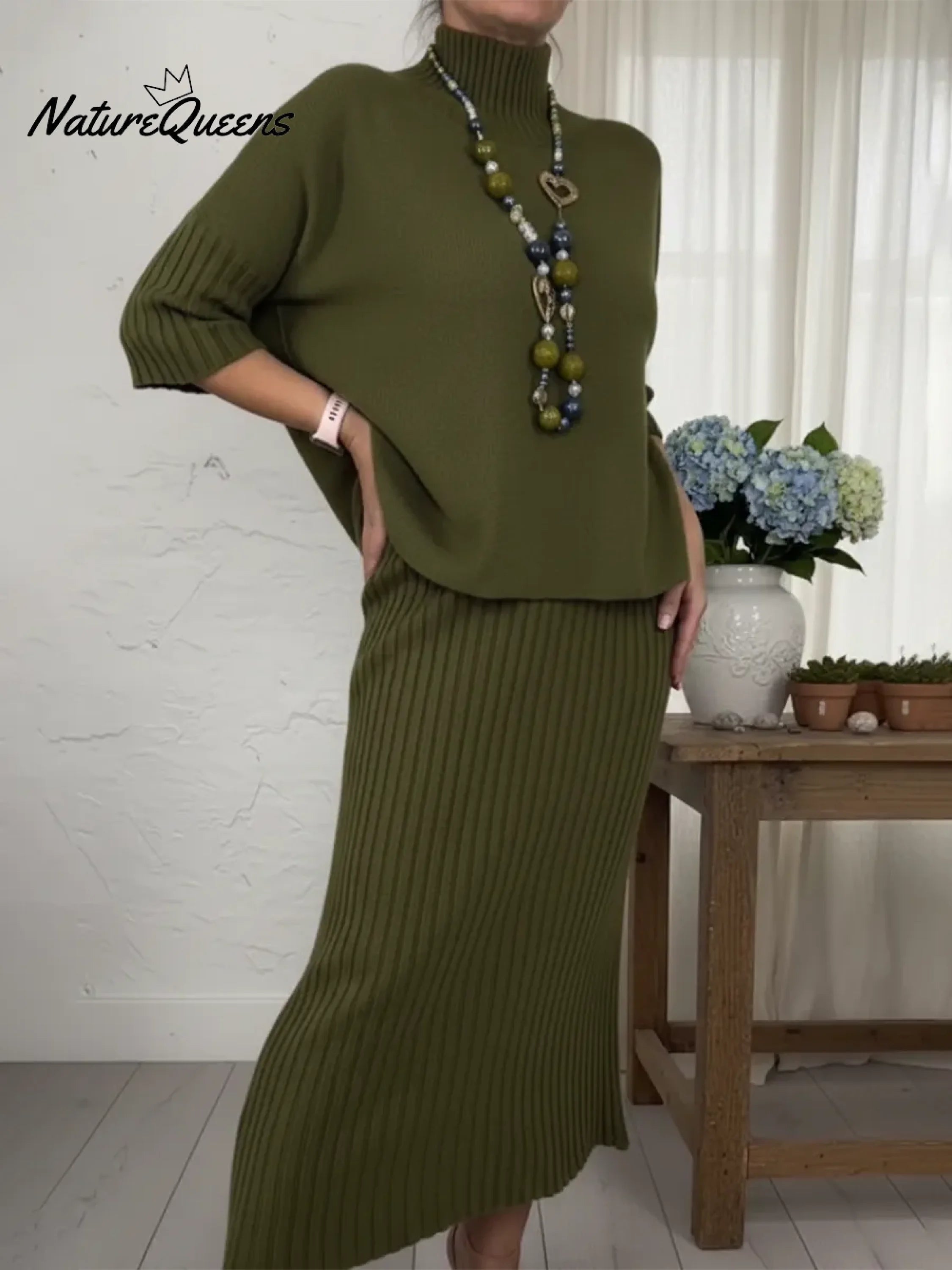Auralinda - Two-Piece Knitted Set with Turtleneck