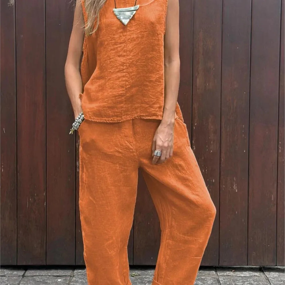 Ardelle - Chic Two Piece Set - Sleeveless Top and Elegant Pants