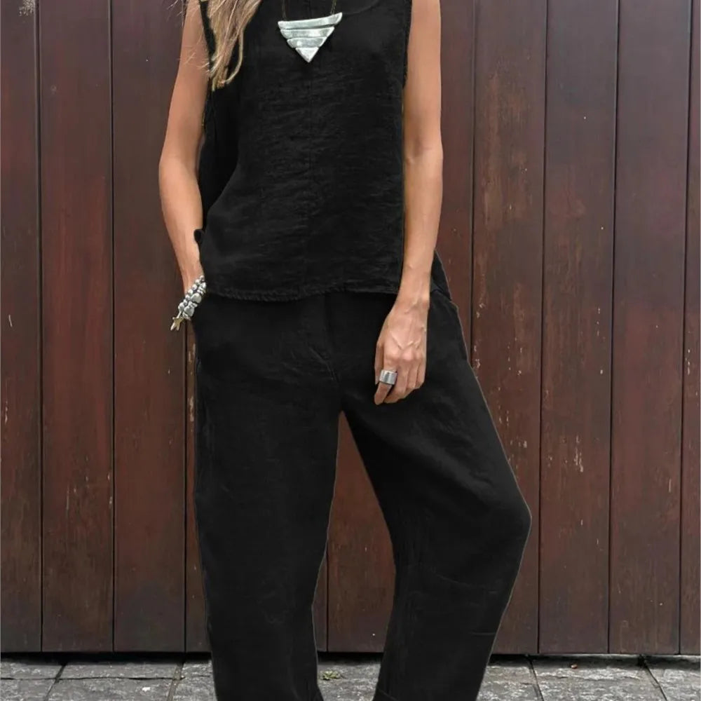Ardelle - Chic Two Piece Set - Sleeveless Top and Elegant Pants