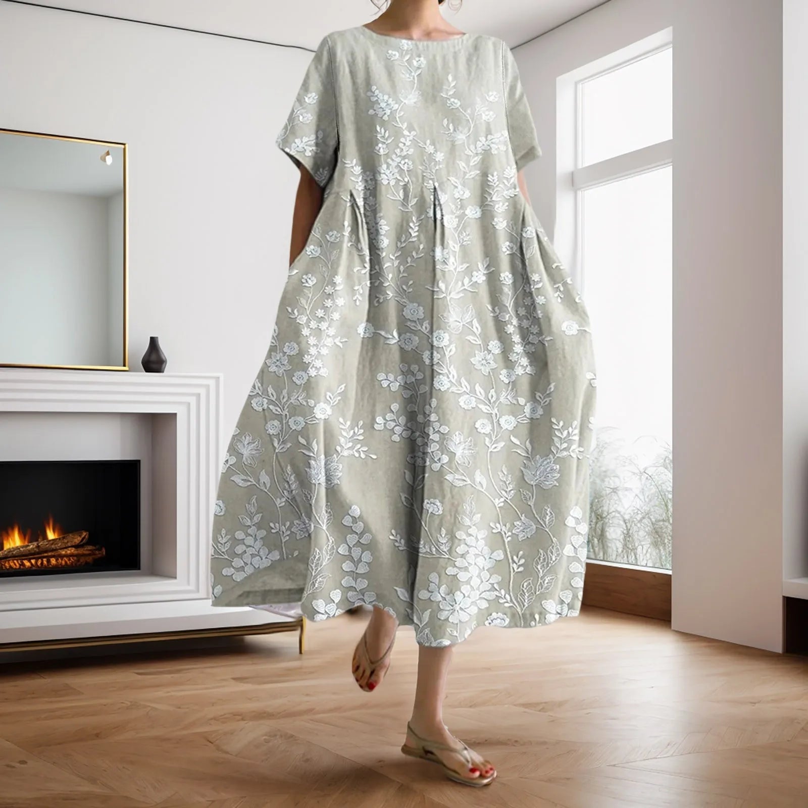 Dahlia - Floral dress with V-neck