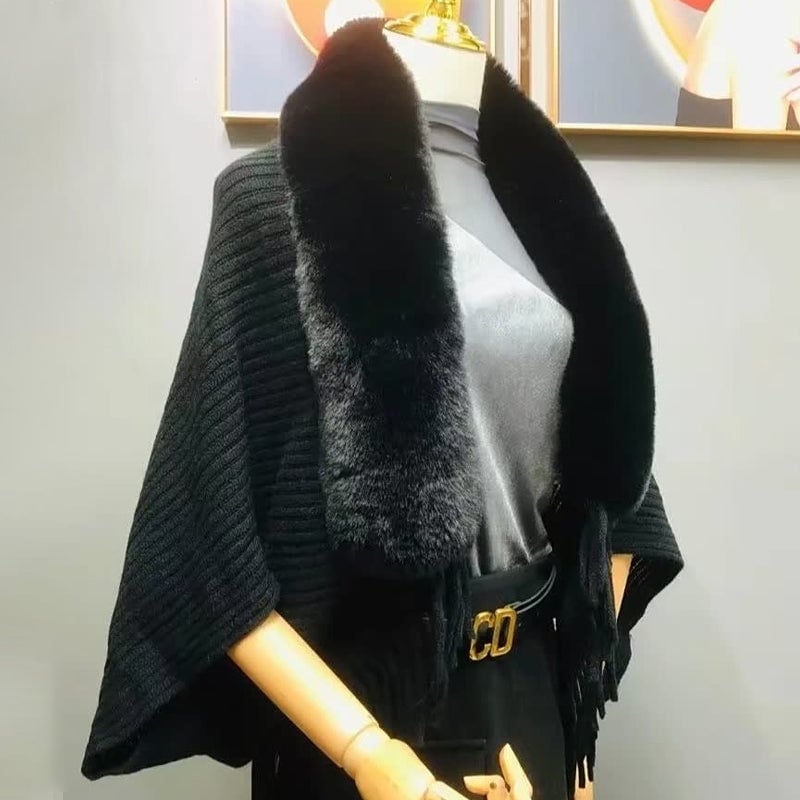 Martine - Elegant rabbit fur shawl for a luxurious winter