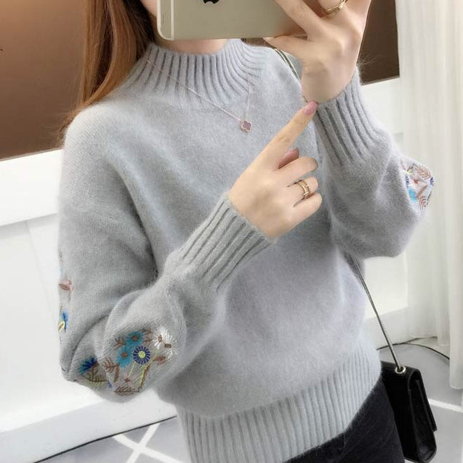 Andrée - Thick Flower Embroidered Sweater