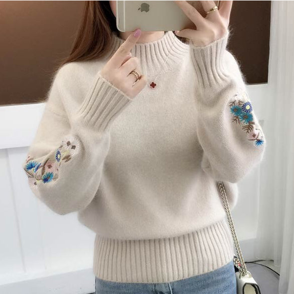Andrée - Thick Flower Embroidered Sweater