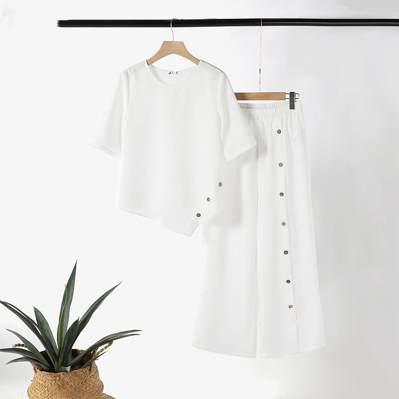 Amelina - Coordinated Set with Buttons for an Elegant and Casual Style