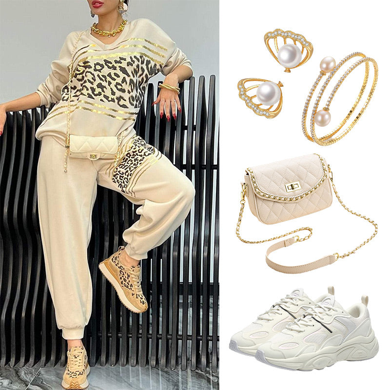 Audrey - Women's 2 Piece Leopard Sports Set