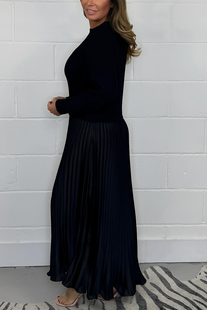 Jacoba - Unique winter dress with skirt detail