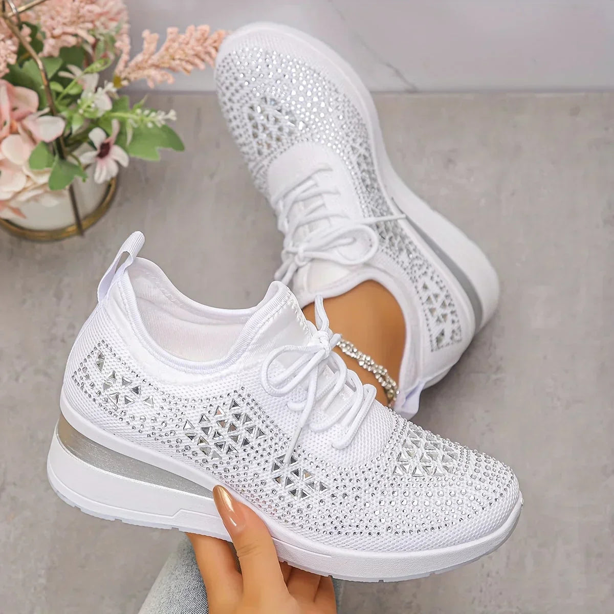 Giselle – Orthopedic sneakers with sparkling rhinestones