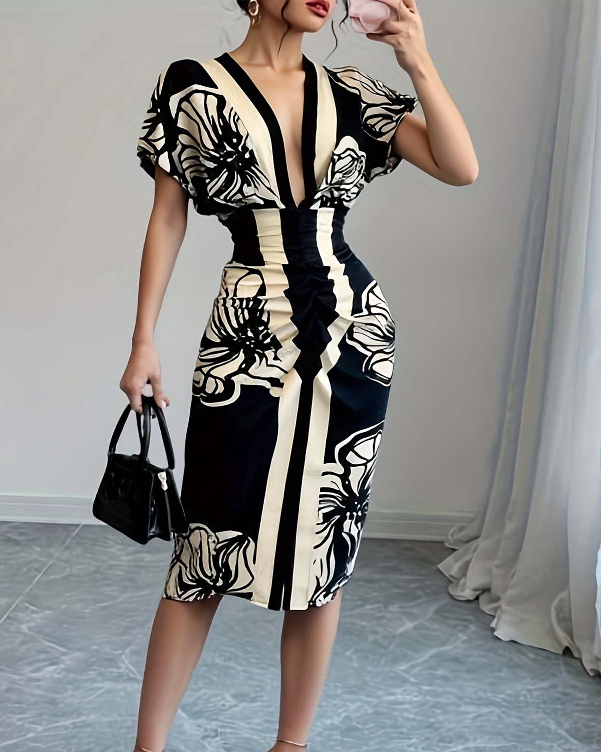 Jorelia - Chic Pleated Dress – Sophistication and Timeless Elegance