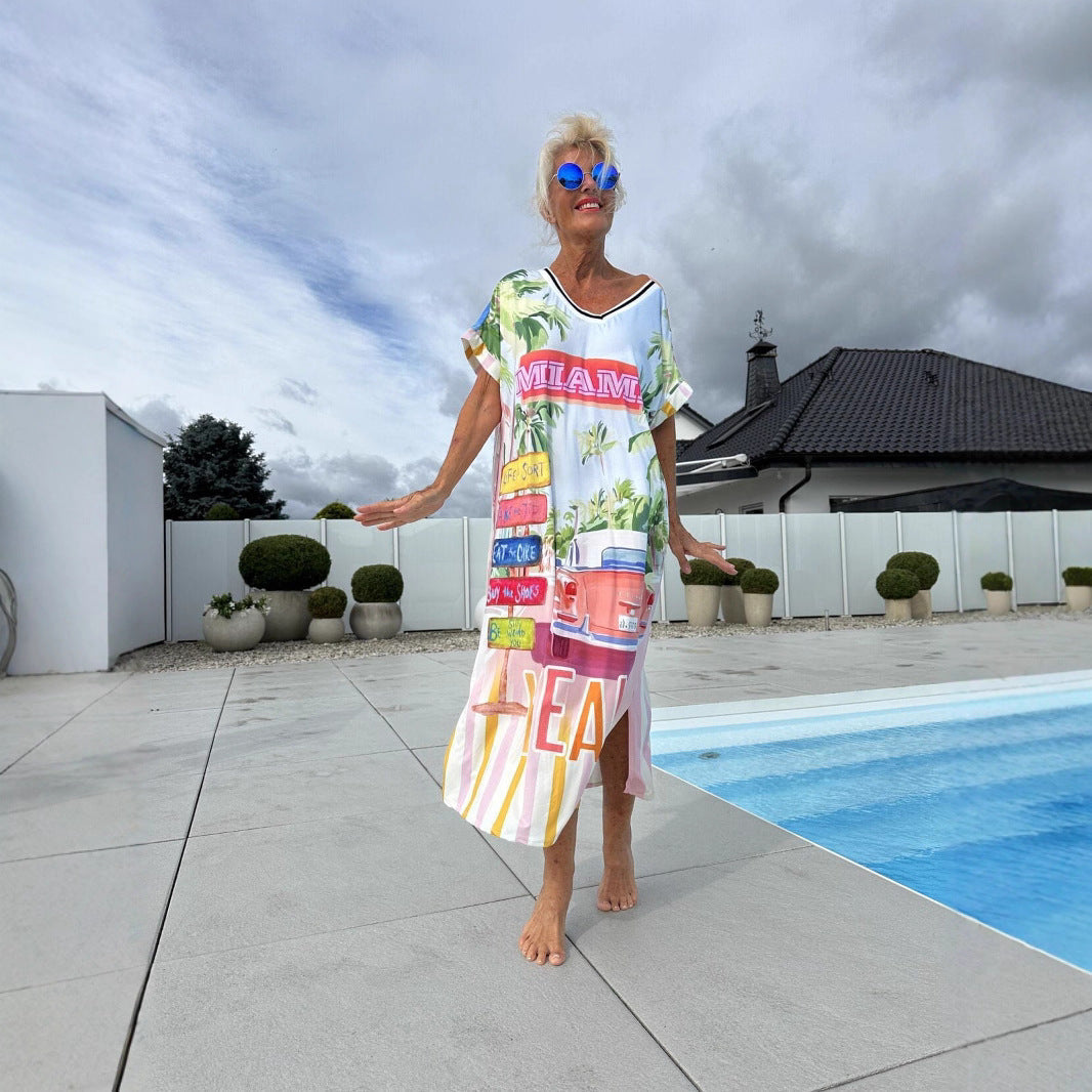 Cerelina - Women's summer dress with short sleeves and V-neck, with print