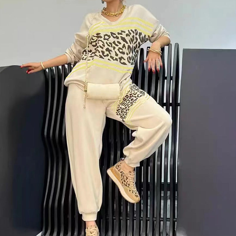 Audrey - Women's 2 Piece Leopard Sports Set