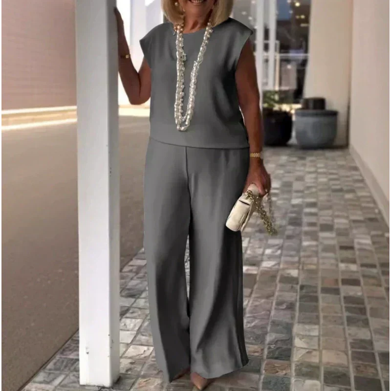 Anissa - Women's Sleeveless Top and Round Neck Pants