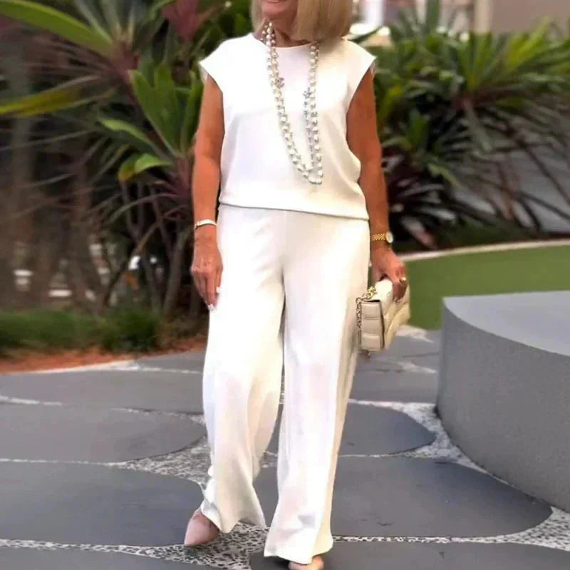 Anissa - Women's Sleeveless Top and Round Neck Pants