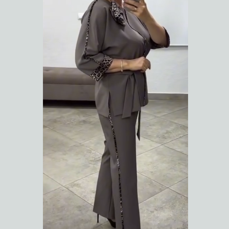 Quenilisse - Chic Women's Outfit with Leopard Print Details